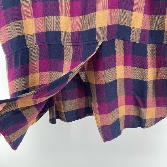 BeachLunchLounge Women’s Jewel Tone Purple Plaid Button Front Top Large - Picture 11 of 14
